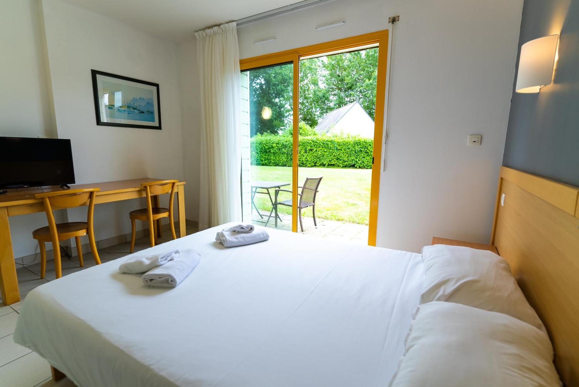 Hotel Azureva Trégunc Esterno foto