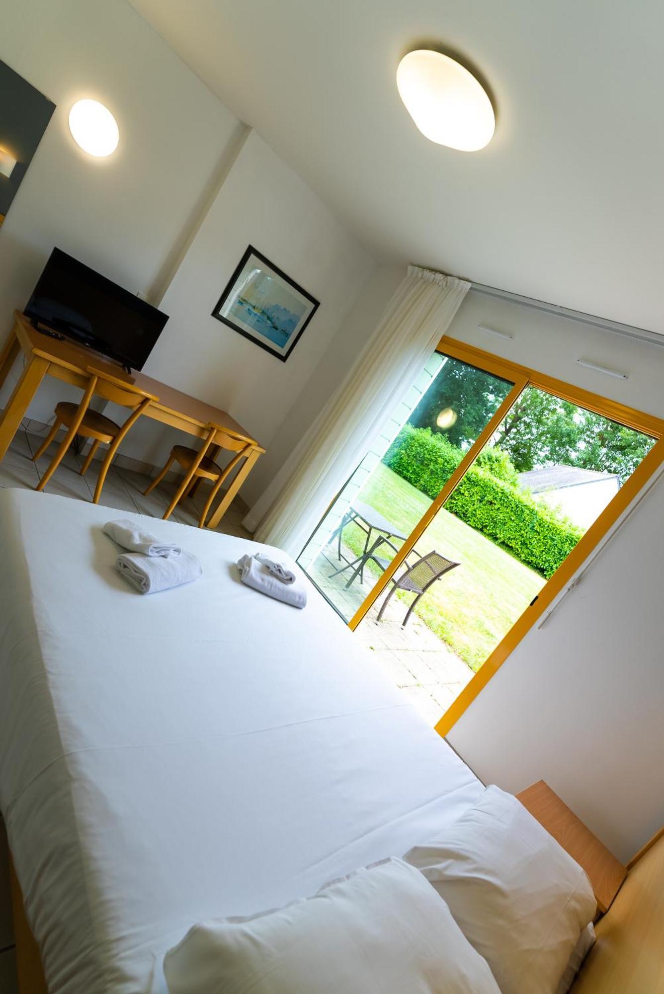 Hotel Azureva Trégunc Esterno foto