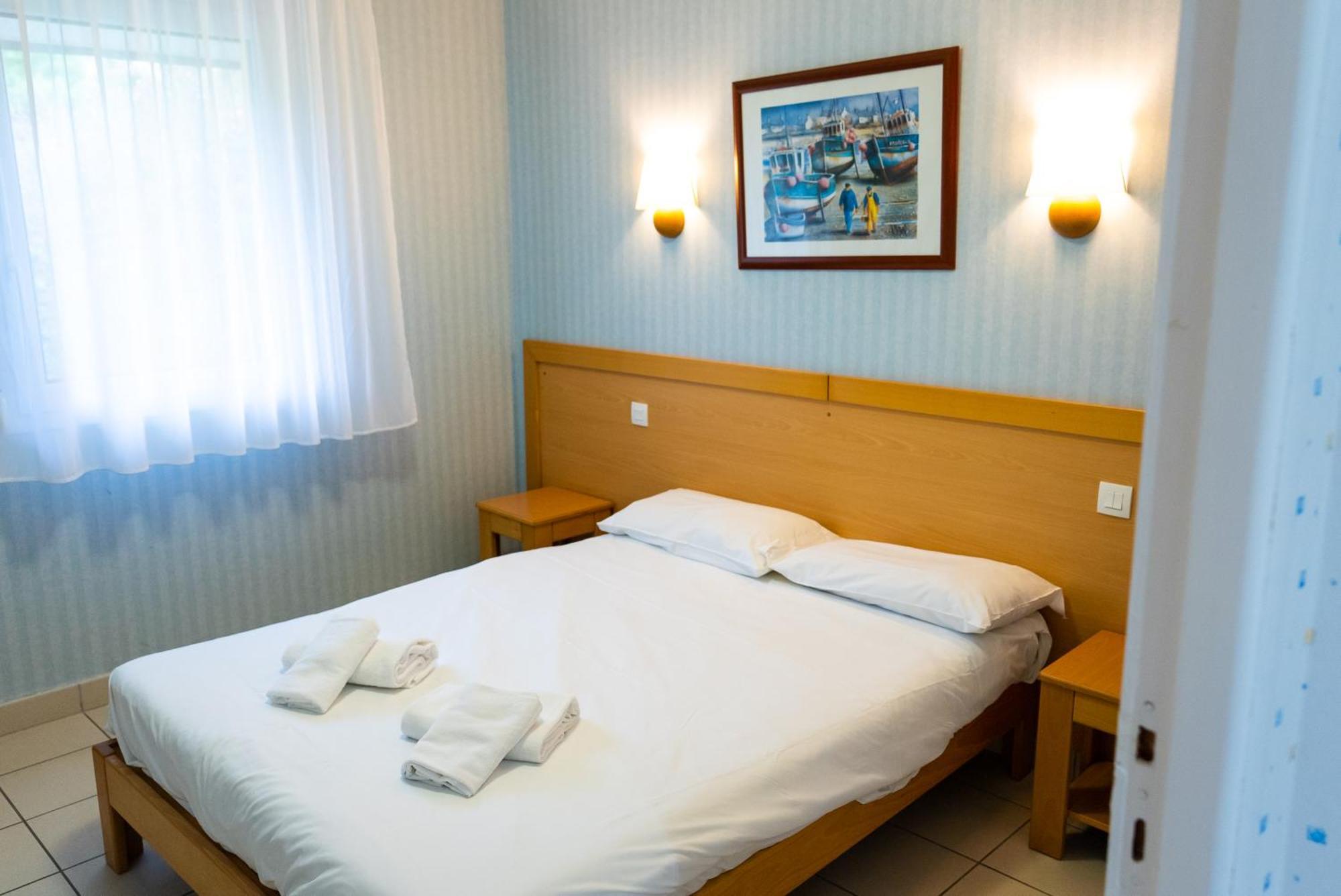 Hotel Azureva Trégunc Esterno foto